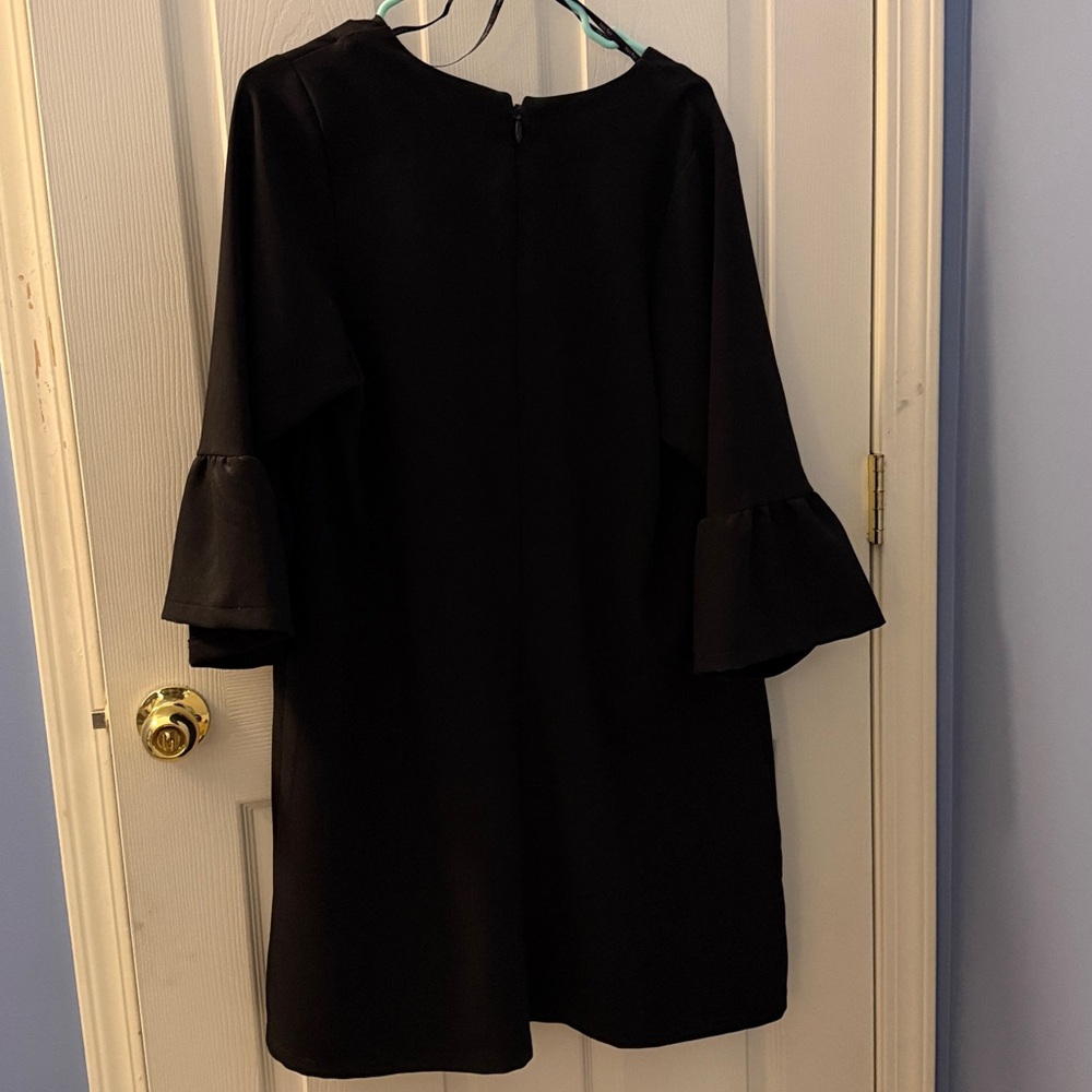 City Chic Black dress straight design classic fit . Wedding guest. - Picture 5 of 8